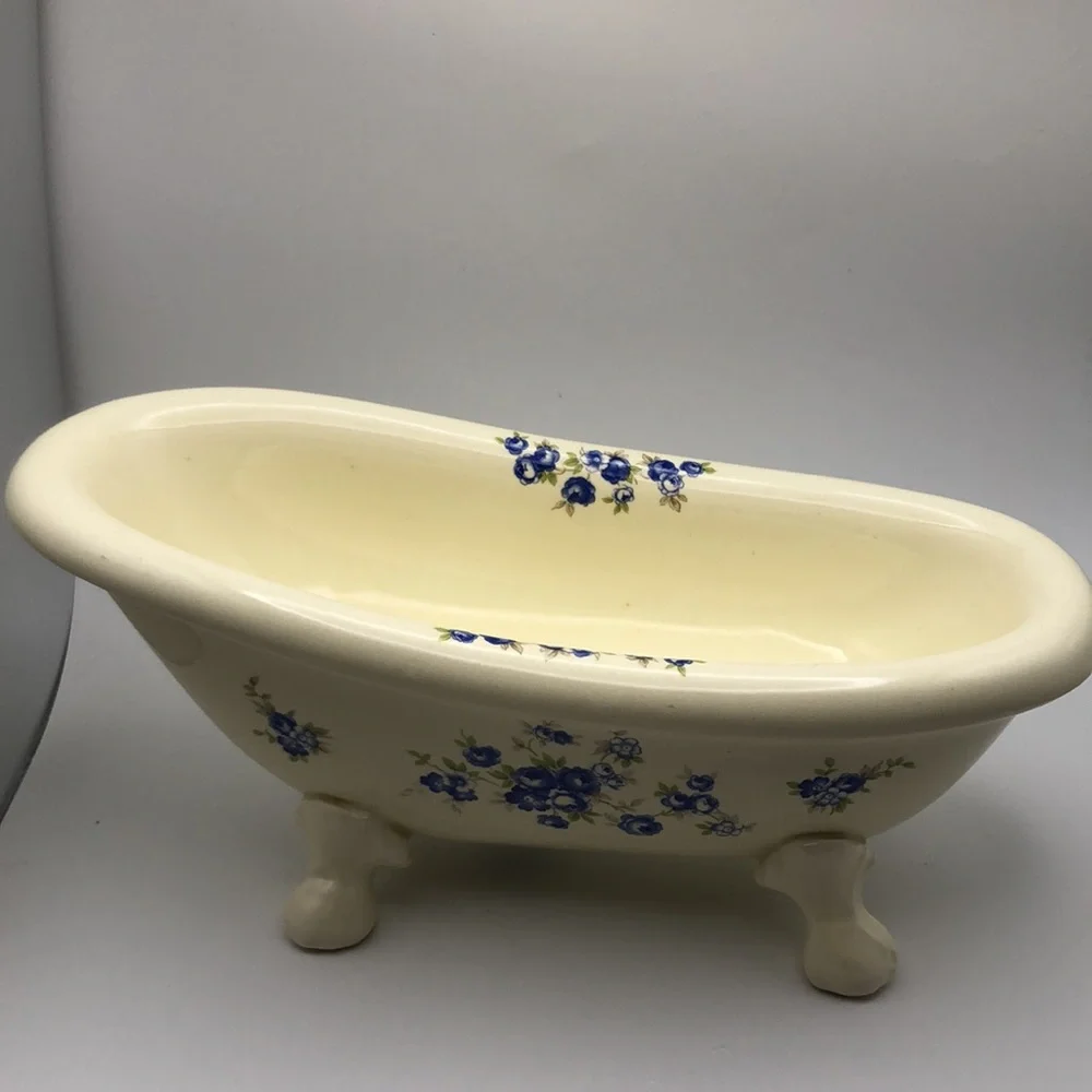 Vintage VB Athena California A Bathtub shaped soap dish